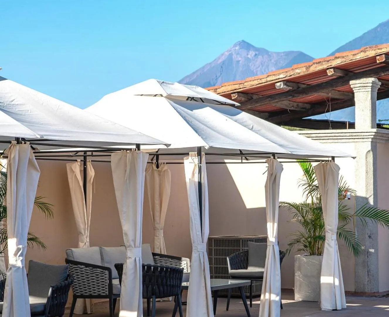 Hotel Casa Carmina By Ahs Antigua